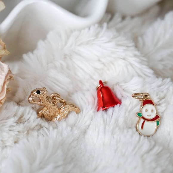 🎉 CHRISTMAS themed pendants - Picture 1 of 1